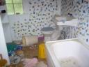 002-bathroom.jpg
